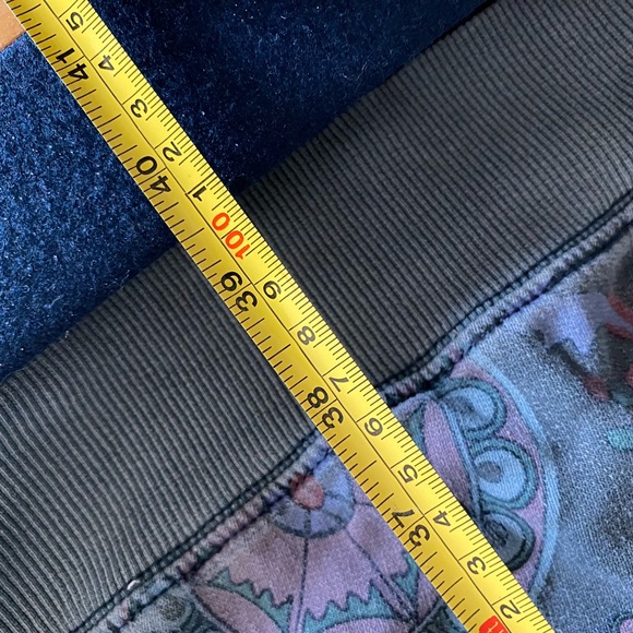 SURF PONCHO/KOREAN SWEATSHIRT DRESS w/ POCKETS & pretty design! Worn once⚡️EUC⚡️ - Picture 11 of 13